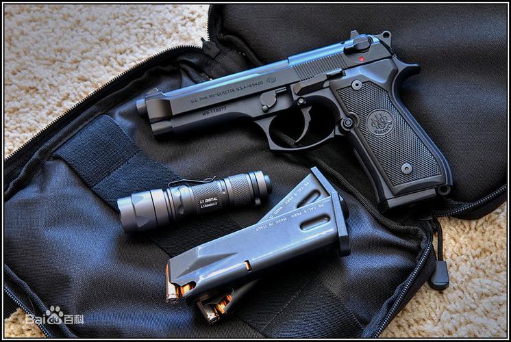 beretta 92fs two tone,Beretta 92FS Two Tone: A Comprehensive Guide