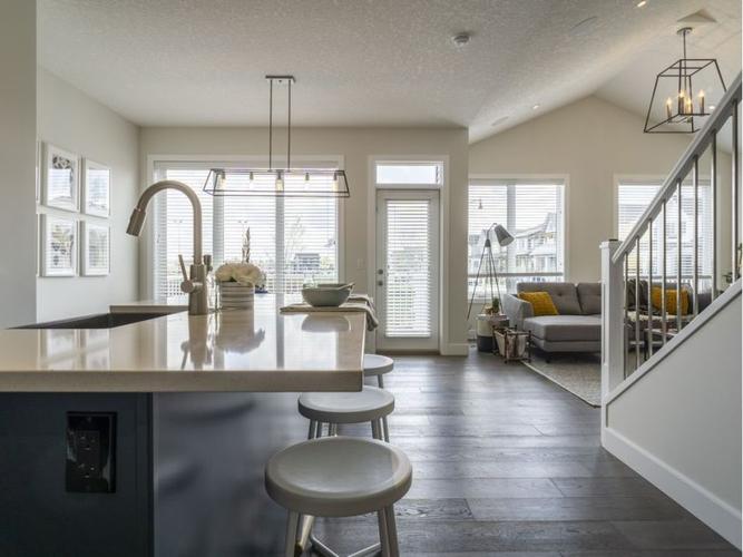 two tone kitchen island,Two Tone Kitchen Island: A Comprehensive Guide